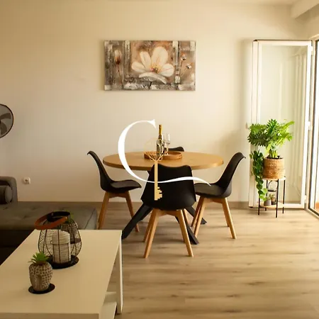 Casa Hermosa ארונה